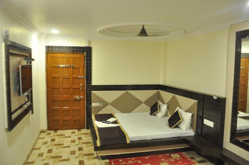 Hotel Sanskar Pachmarhī Exterior foto